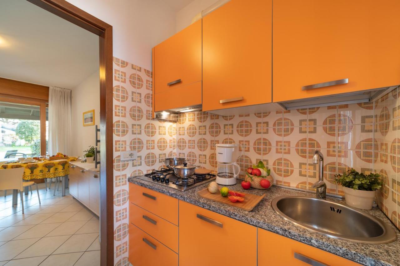 Villaggio Club Dei Pini Bibione Bagian luar foto