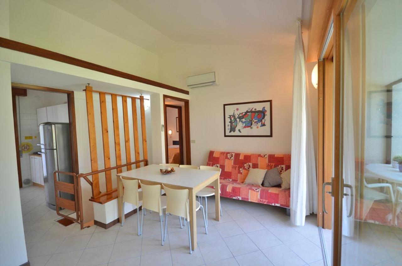 Villaggio Club Dei Pini Bibione Bagian luar foto